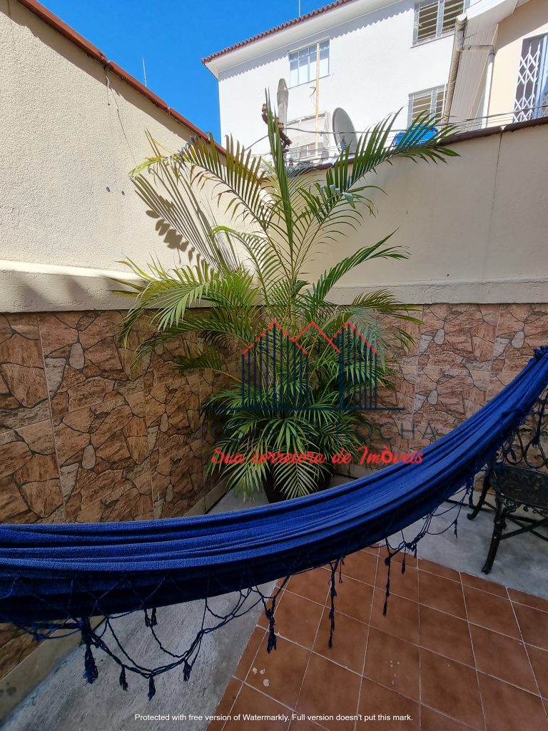 Apto. Tipo Casa 2 Quartos, Depend. completa e Área Externa à Venda no Grajaú!!! Próximo ao Verdun!!! rj