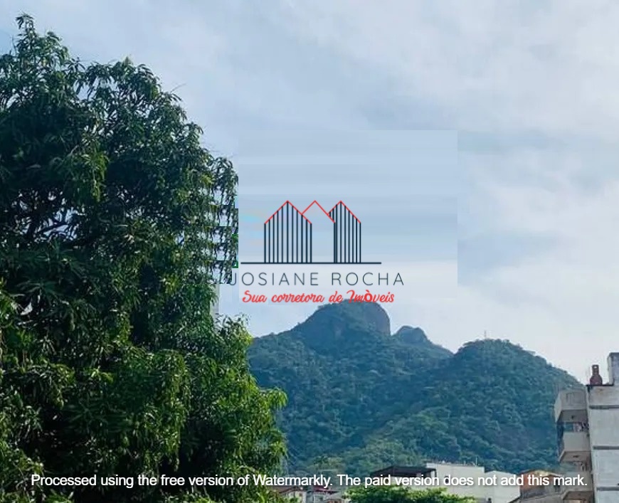 Casa com 4 Quartos, Quintal e Vaga à Venda no Grajaú!!! Próximo ao Largo da Verdun!!!