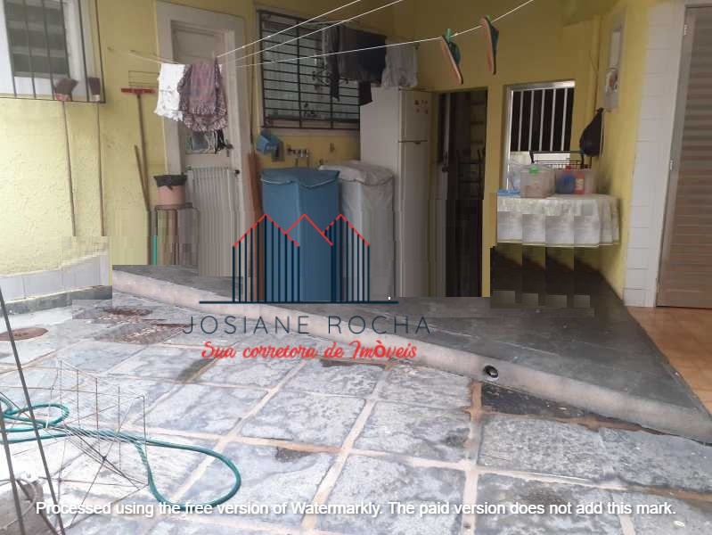 Casa com 4 Quartos, Quintal e Vaga à Venda no Grajaú!!! Próximo ao Largo da Verdun!!!