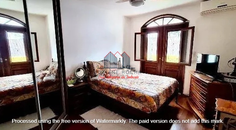 Casa de vila com 3 Quartos e 2 banheiros à Venda na Tijuca!!! Rua Itacuruçá!!!