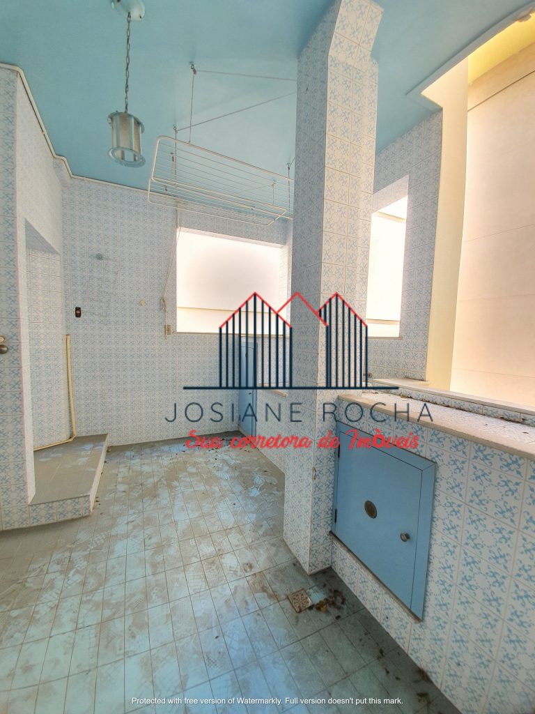 Apartamento com 4 Quartos, Salão de festa e 2 Vagas à Venda na Tijuca!!! Metrô Uruguai!!!- rj