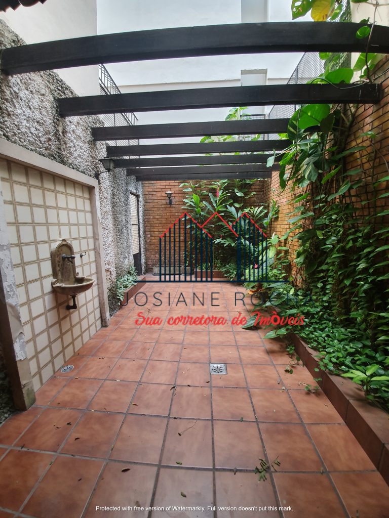 Apartamento com 4 Quartos, Salão de festa e 2 Vagas à Venda na Tijuca!!! Metrô Uruguai!!!- rj