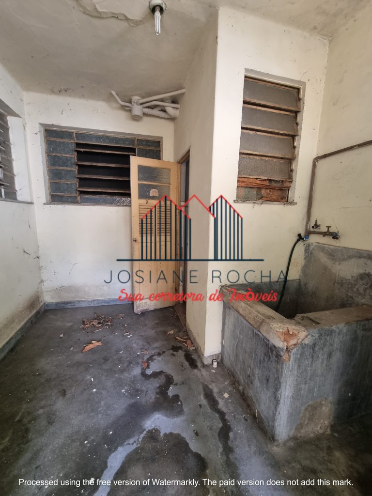 Casa com 5 Quartos, Piscina, Quintal e Vaga à Venda na Tijuca!!!Próximo a Rua Amoroso Costa!!! rj Casa com 5 Quartos, Piscina, Quintal e Vaga à Venda na Tijuca!!!Próximo a Rua Amoroso Costa!!! rj