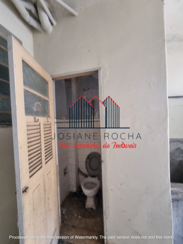 Casa com 5 Quartos, Piscina, Quintal e Vaga à Venda na Tijuca!!!Próximo a Rua Amoroso Costa!!! rj Casa com 5 Quartos, Piscina, Quintal e Vaga à Venda na Tijuca!!!Próximo a Rua Amoroso Costa!!! rj