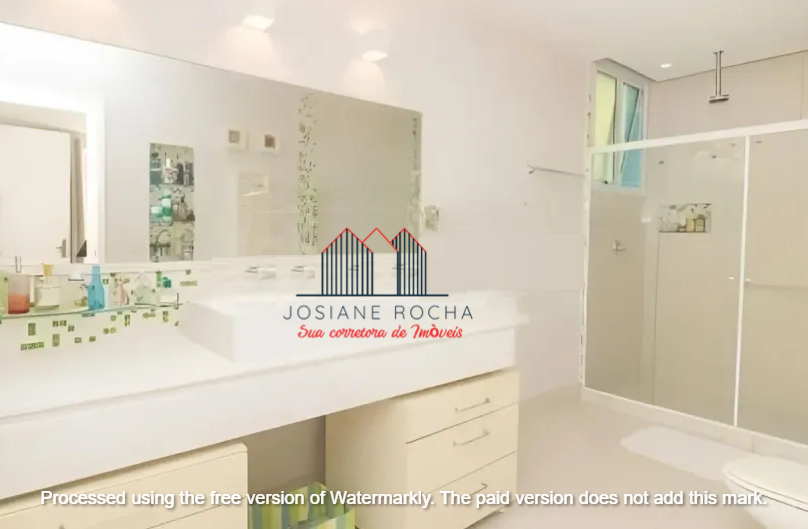 Casa de Condomínio com 4 Quartos, 2 Suítes e 5 Vagas à Venda no Alto da Boa Vista!! rj