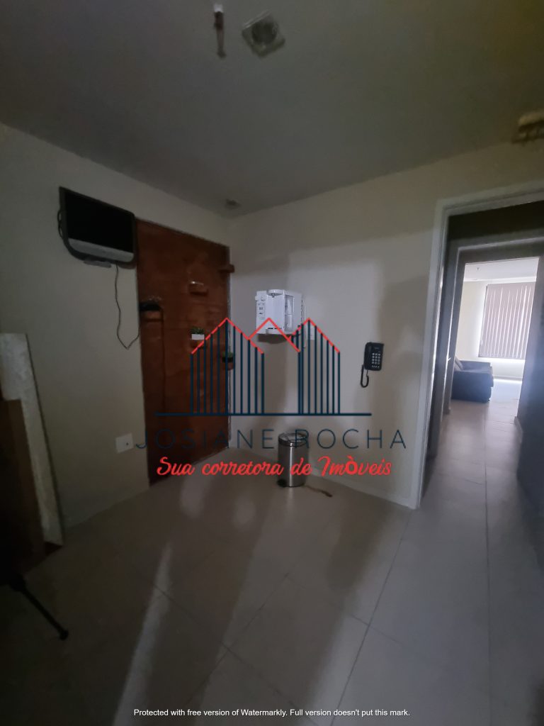 Sala Comercial com Recepção e 1 banheiro à Venda, 40 m² por R$ 270.000