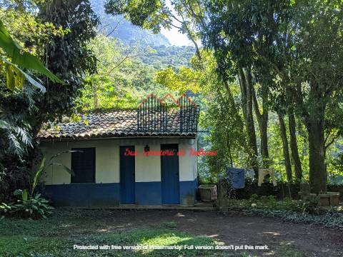 Casa Colonial com 4 Quartos e 3 Vagas à Venda no Alto da Boa Vista!!! rj