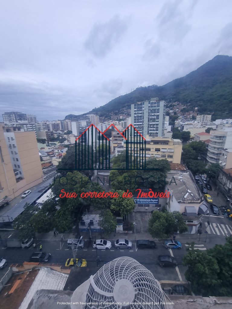 Sala Comercial com banheiro e vaga  à Venda na Tijuca!!!  Praça Saens Pena!!! 22 m² por R$ 270.000