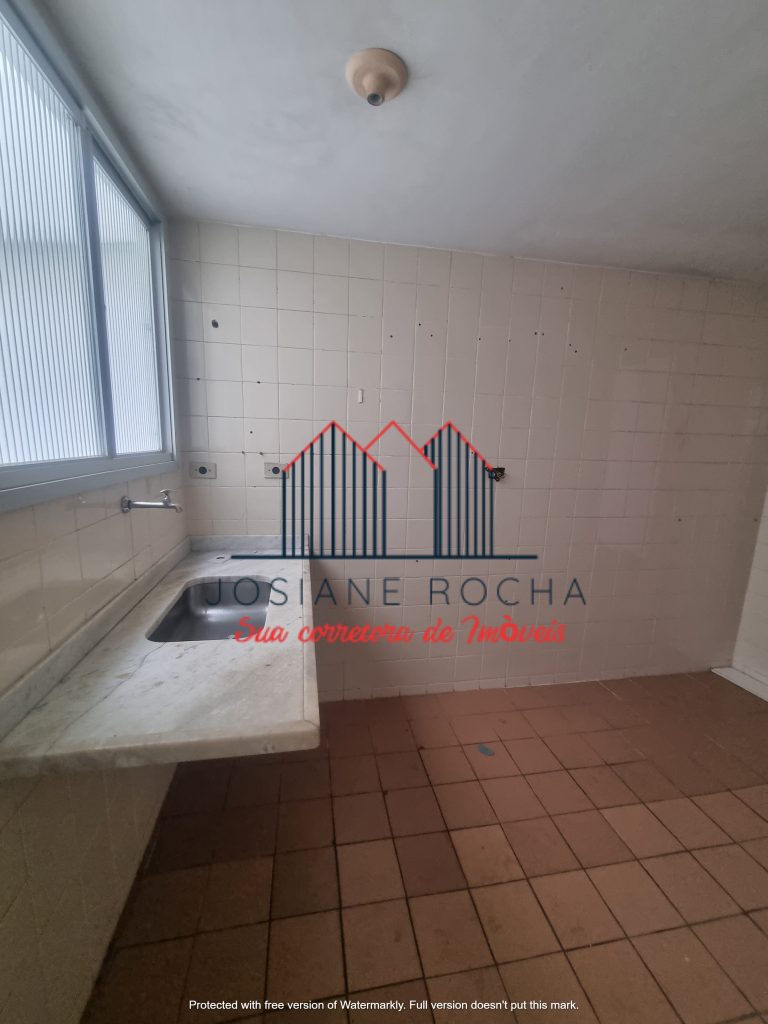 Apto. 2 Quartos, varanda e vaga à venda no Andaraí!!! Próximo ao Hospital do Andaraí!! rj