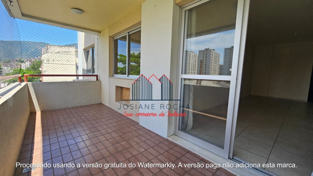 Venda/Locação!!! Apartamento com 2 Quartos, Varanda e Vaga no Grajaú!!! Próximo a Rua Botucatu!!! rj