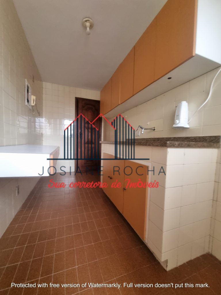 Locação!!!  Apartamento com 2 quartos, varanda e vaga para Locação no Grajaú!!! Próximo ao Verdun!!! rj