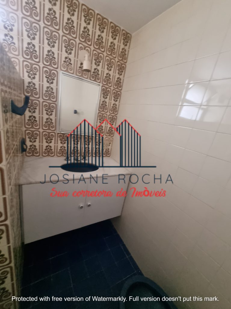 Locação!!!  Apartamento com 2 quartos, varanda e vaga para Locação no Grajaú!!! Próximo ao Verdun!!! rj