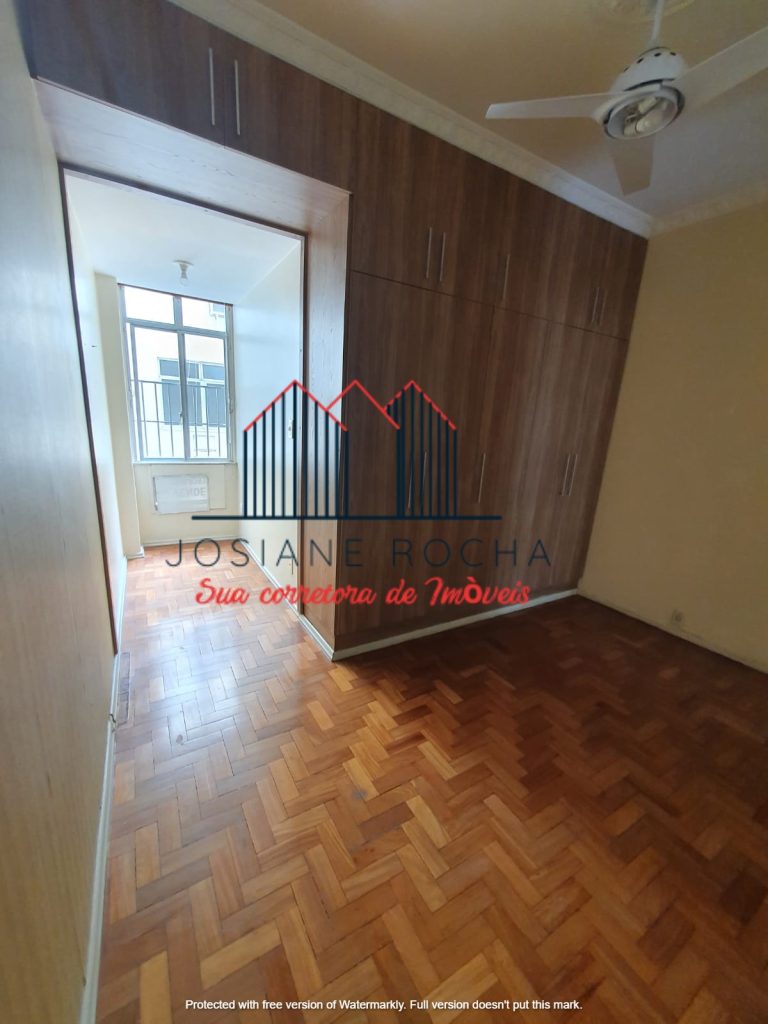 Apartamento com 3 quartos e vaga à venda na Tijuca!!! Praça Saens Pena!!!