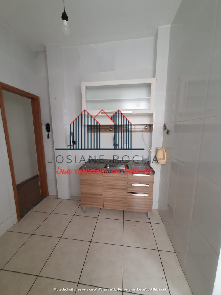 Apartamento com 3 quartos e vaga à venda na Tijuca!!! Praça Saens Pena!!!