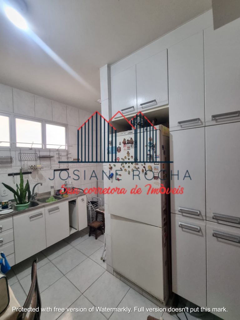 Apartamento com 2 Quartos, Suíte, Varanda e Vaga à Venda na Tijuca!!! Próximo a Praça Saens Pena!!! rj