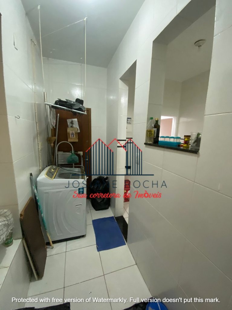 Apartamento com 2 Quartos e Varanda à Venda na Tijuca!!! Próximo à Praça Xavier de Brito!! rj