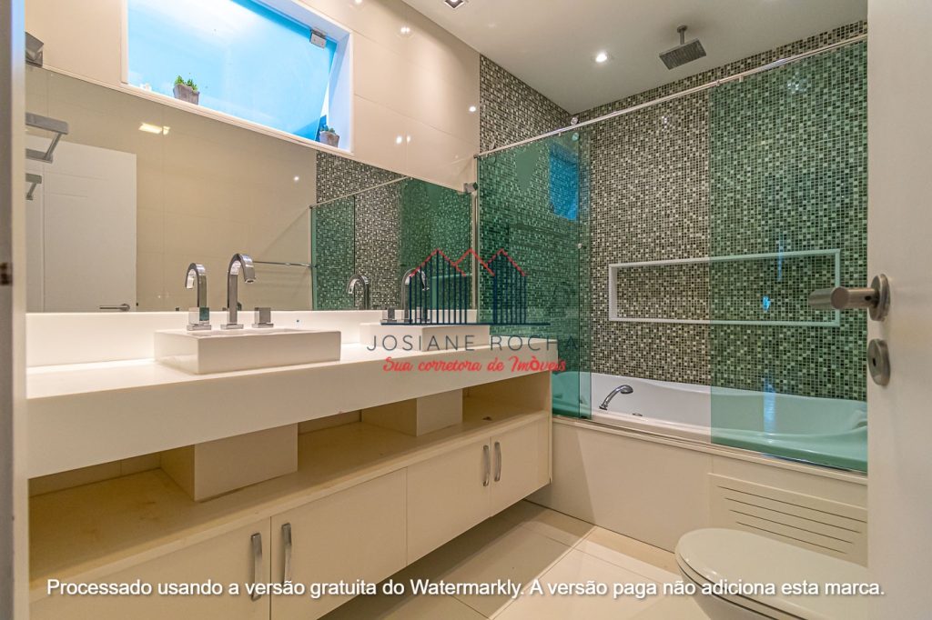 Casa de Vila com 4 Quartos e 7 banheiros à Venda no Humaitá!!! 595 m² por R$ 3.750.000