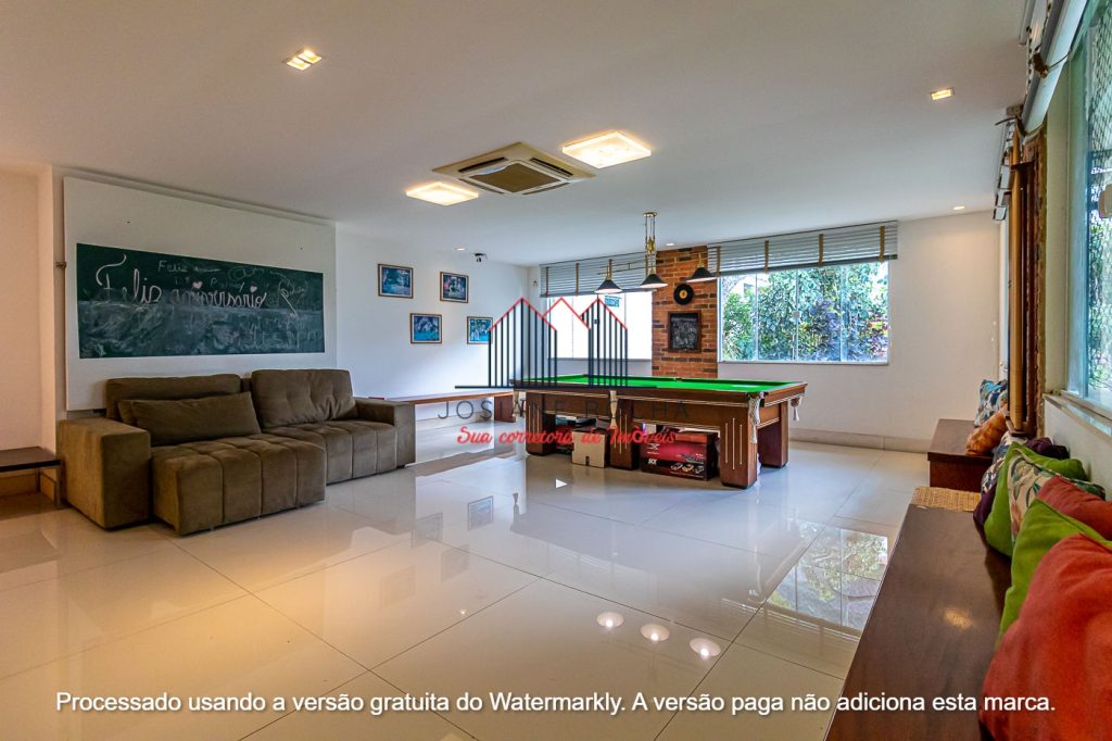 Casa de Vila com 4 Quartos e 7 banheiros à Venda no Humaitá!!! 595 m² por R$ 3.750.000