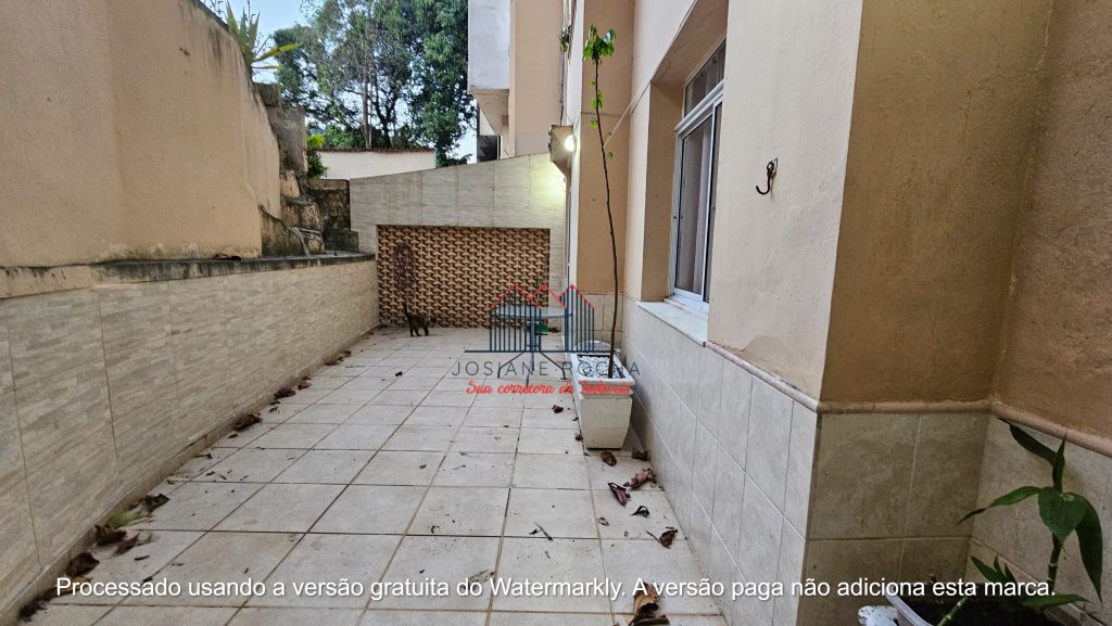 Apartamento tipo Casa com 2 Quartos, 2 banheiros e 2 Áreas  Externas à Venda na Tijuca!!! Próximo ao Largo da Usina!