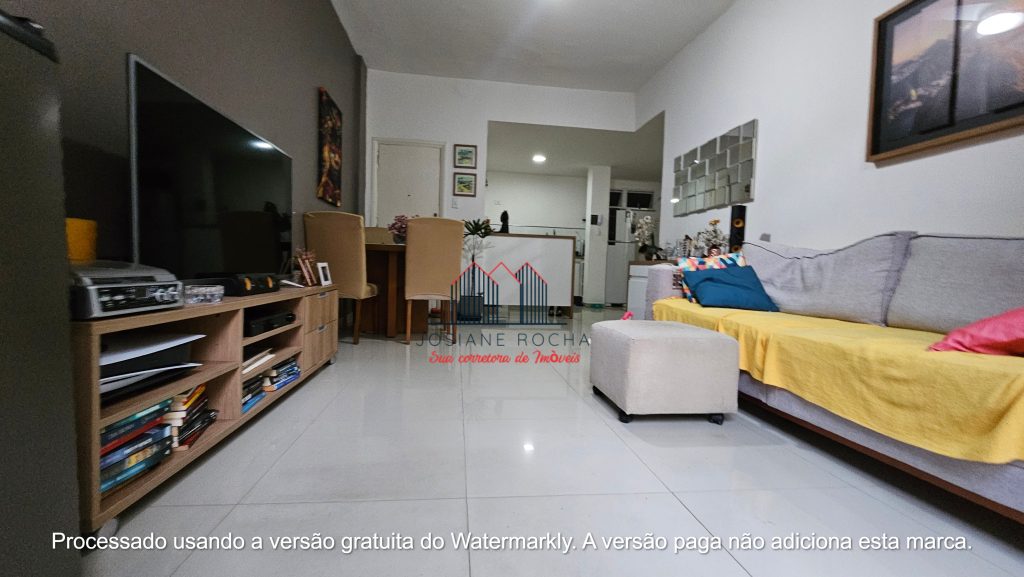 Apartamento tipo Casa com 2 Quartos, 2 banheiros e 2 Áreas  Externas à Venda na Tijuca!!! Próximo ao Largo da Usina!