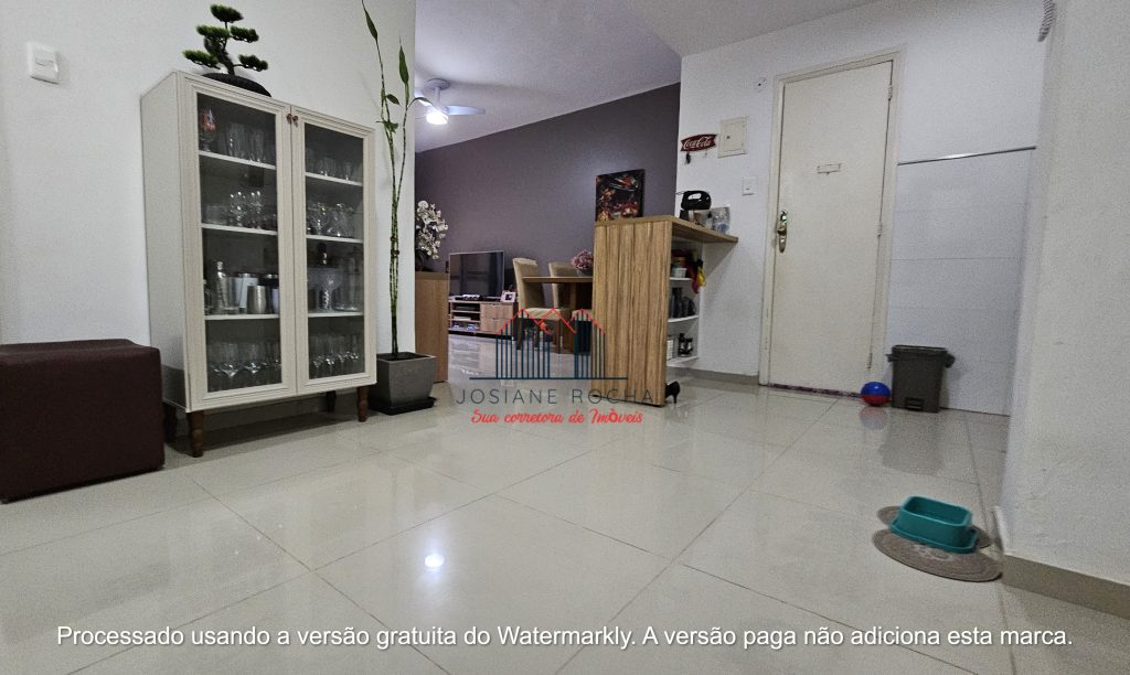 Apartamento tipo Casa com 2 Quartos, 2 banheiros e 2 Áreas  Externas à Venda na Tijuca!!! Próximo ao Largo da Usina!