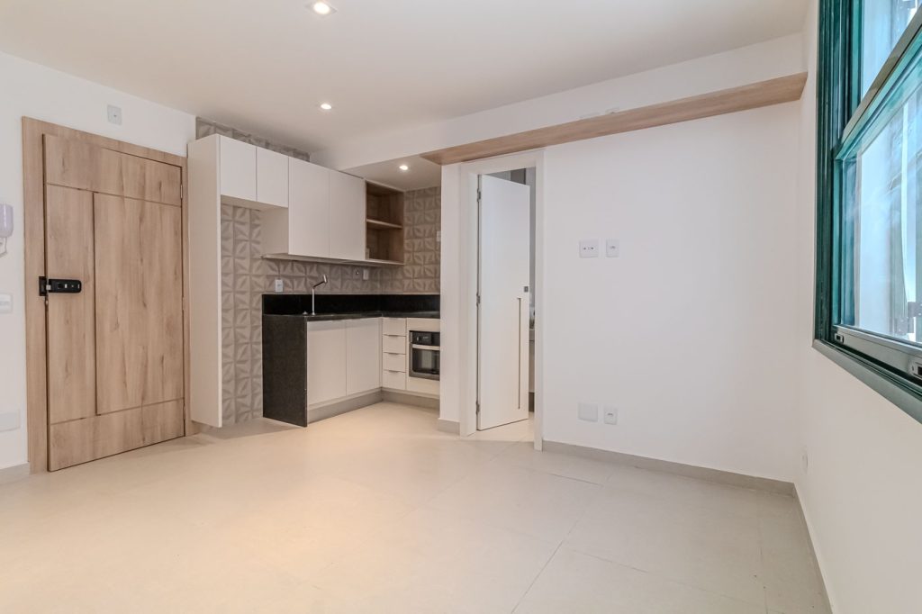 Apartamento com 1 Quarto e 1 banheiro à Venda em Copacabana!! 35,67m² por R$: 861.725