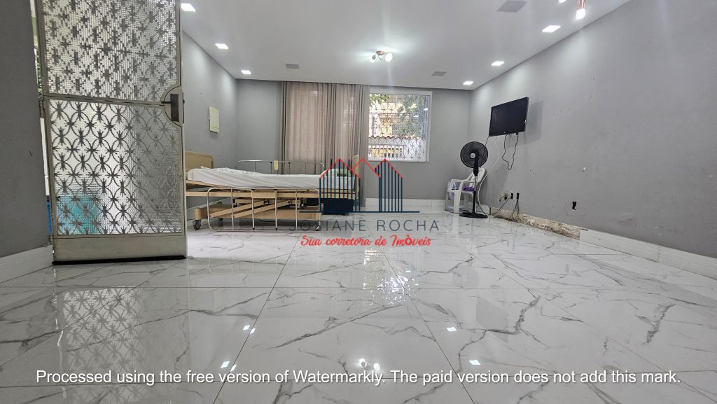 Casa com 5 Quartos e 6 banheiros à Venda no Grajaú!!! Próximo a Praça Edmundo Rego!!! rj