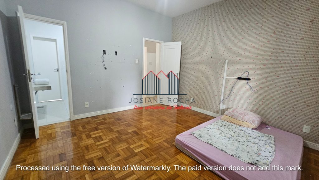 Casa com 5 Quartos e 6 banheiros à Venda no Grajaú!!! Próximo a Praça Edmundo Rego!!! rj