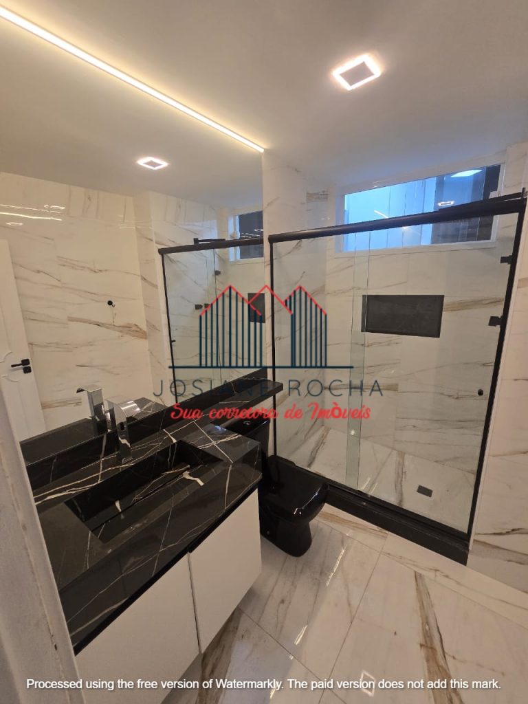 Apartamento com 3 Quartos e Vaga à Venda na Rua Marquês de Abrantes!!! Flamengo!!! RJ