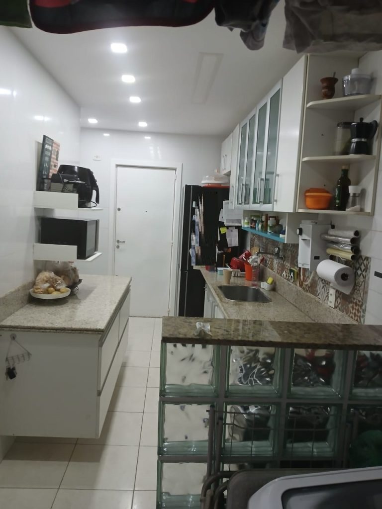 Apartamento 2 Quartos, Suíte, Varanda e Vaga à Venda em Vila Isabel!!! Próximo ao Shopping Boulevard!!!
