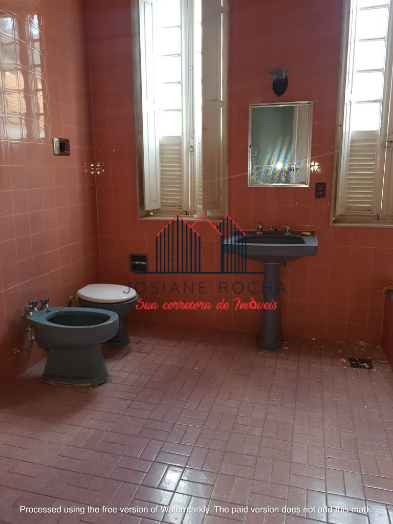 Casa Duplex com 4 Quartos, suíte e Vaga à Venda na Tijuca!!! Próximo ao Metrô!!!