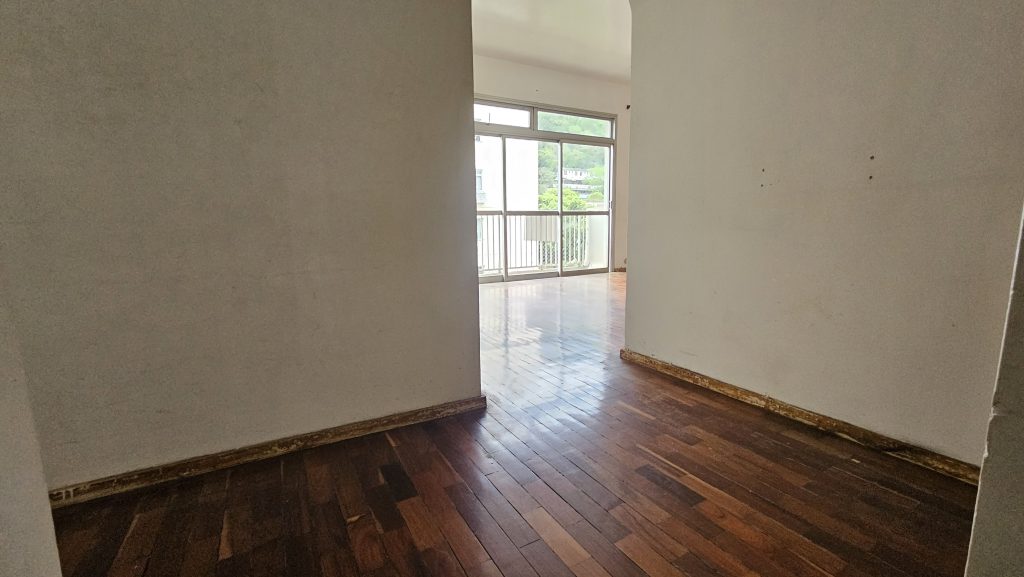 Apartamento com 3 Quartos, Suíte, Varanda e 2 Vagas à Venda na Tijuca!!! Próximo a C. Bonfim!! – rj