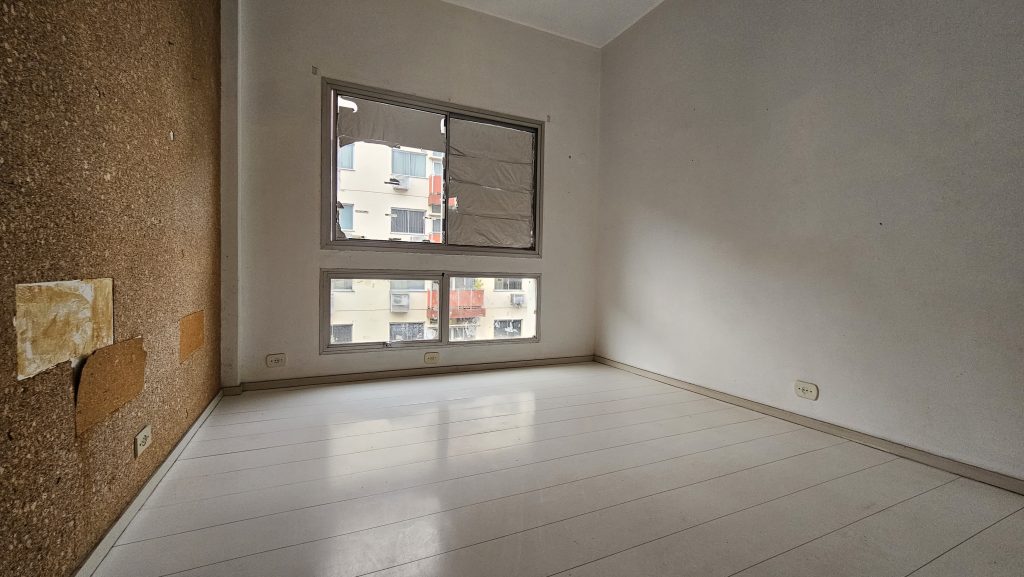 Apartamento com 3 Quartos, Suíte, Varanda e 2 Vagas à Venda na Tijuca!!! Próximo a C. Bonfim!! – rj