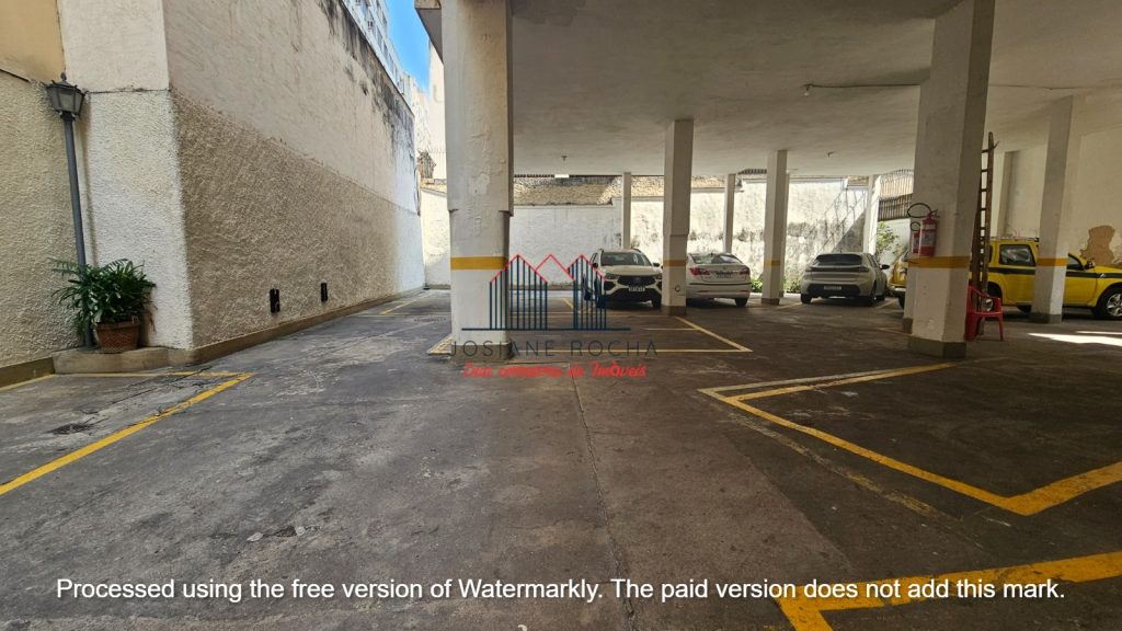 Apartamento com 2 Quartos e Vaga à Venda na Tijuca!!! Próximo ao Colégio Miliar!!!