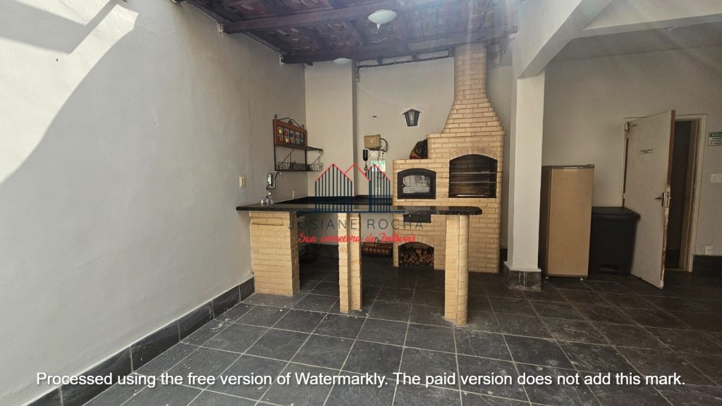 Apartamento com 2 Quartos e Vaga à Venda na Tijuca!!! Próximo ao Colégio Miliar!!!