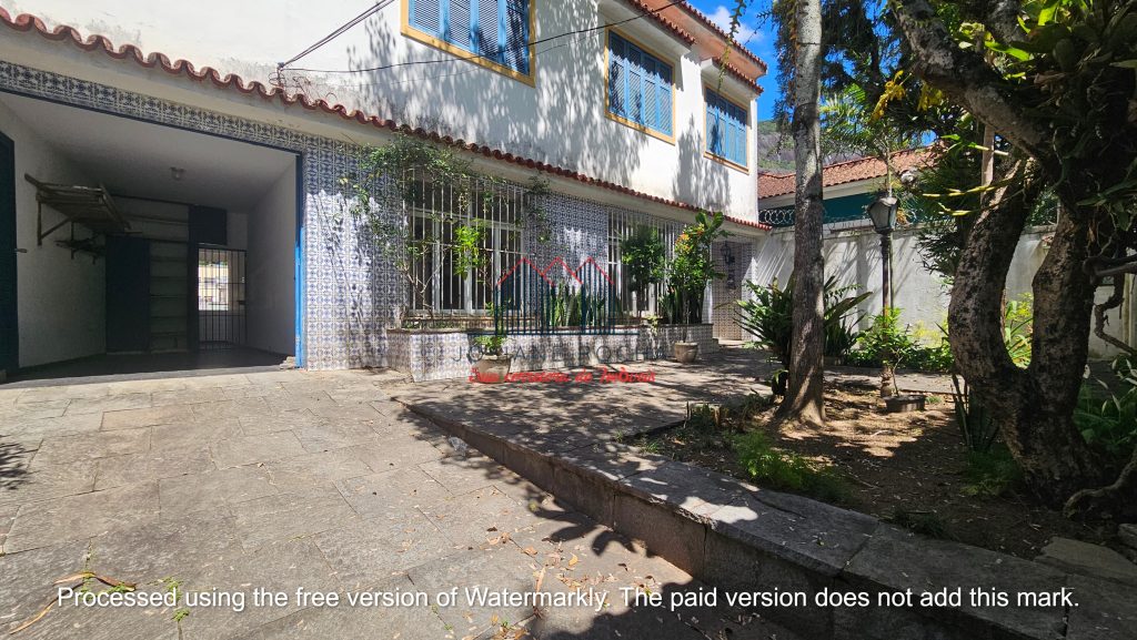 Casa com 4 Quartos, 2 Suítes, Quintal e Vaga à venda na Tijuca!!! 236m²