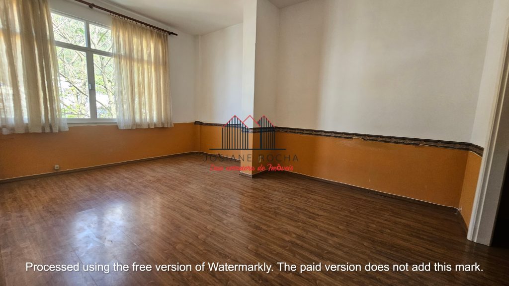 Casa com 4 Quartos, 2 Suítes, Quintal e Vaga à venda na Tijuca!!! 236m²