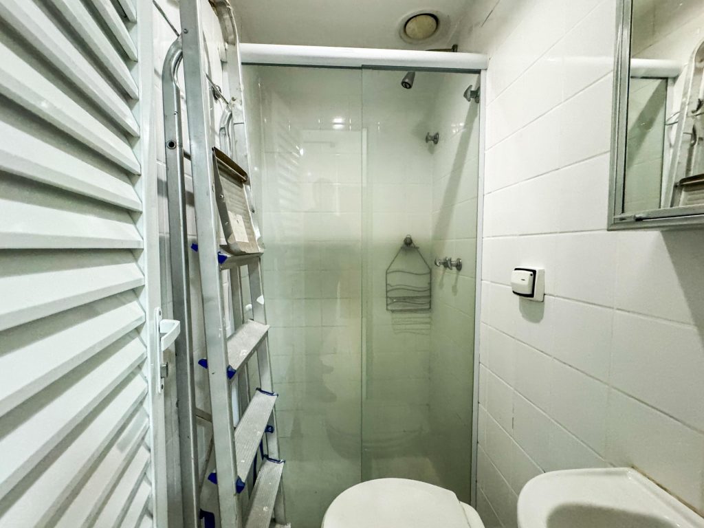 Cobertura Duplex  3 Quartos, Suíte, Varanda e Vaga à Venda na Lagoa!!!