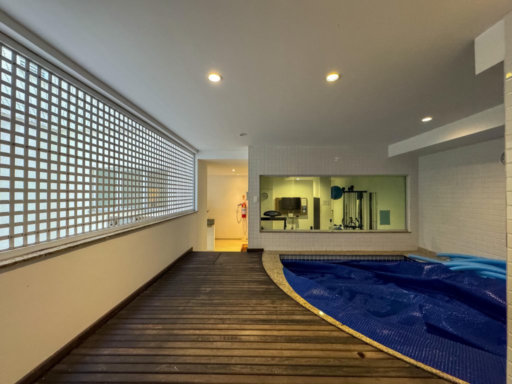 Cobertura Duplex  3 Quartos, Suíte, Varanda e Vaga à Venda na Lagoa!!!