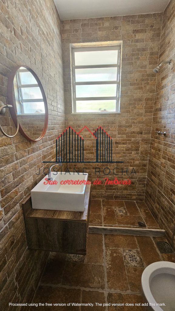 Casa com 4 Quartos, 2 Suítes, Quintal e Vaga à venda na Tijuca!!! 236m²