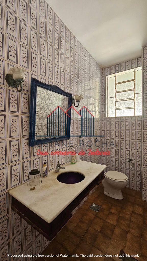 Casa com 4 Quartos, 2 Suítes, Quintal e Vaga à venda na Tijuca!!! 236m²