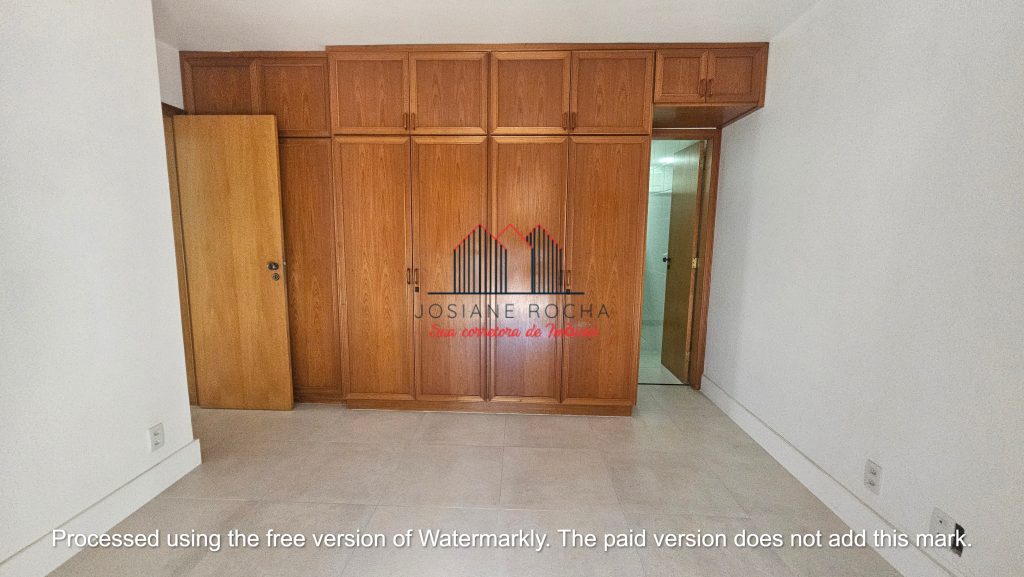 Venda/Locação!!! Apto. 2 Quartos, Suíte, Varanda e Vaga à Venda na Tijuca!!! Próximo ao Largo da Usina!!!