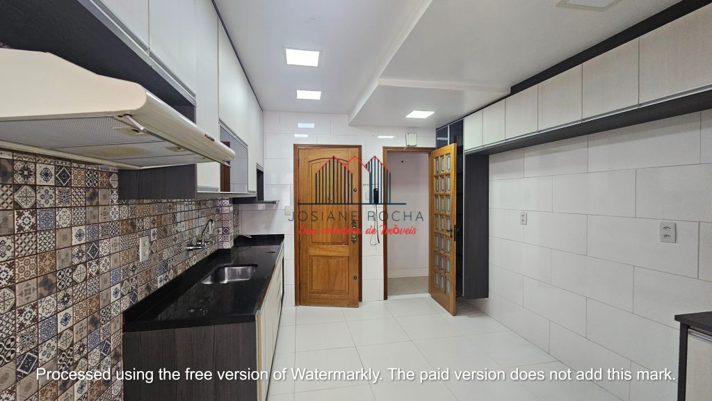 Venda/Locação!!! Apto. 2 Quartos, Suíte, Varanda e Vaga à Venda na Tijuca!!! Próximo ao Largo da Usina!!!