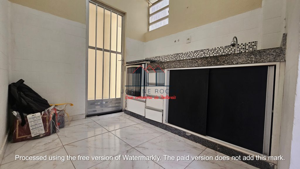 Apartamento1 Quarto, Área de serviço e Área externa à Venda na Tijuca! Próximo ao Hospital da Ordem!!