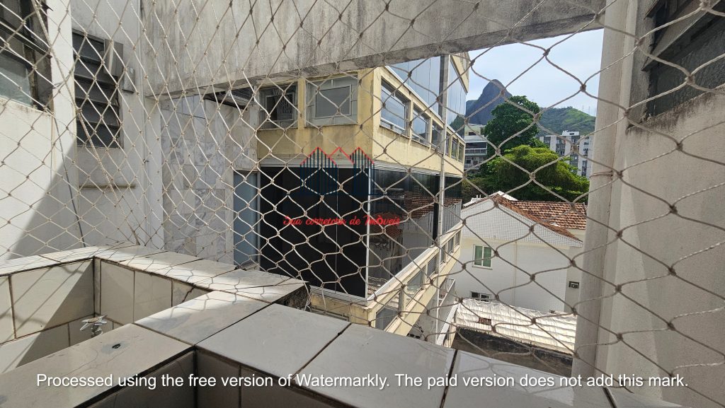 Apartamento com 1 Quarto + Depend. completa à Venda no Grajaú!!! Próximo ao Verdun!! rj.