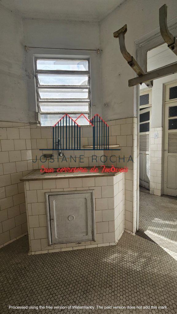 Apartamento com 1 Quarto + Depend. completa à Venda no Grajaú!!! Próximo ao Verdun!! rj.