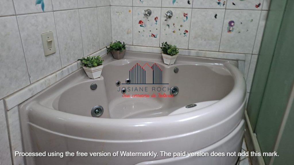 Apto. Tipo Casa 3 Quartos, 1 Vaga e Área Externa à Venda no Grajaú!!! Próximo a Praça Edmundo Rego!!! rj