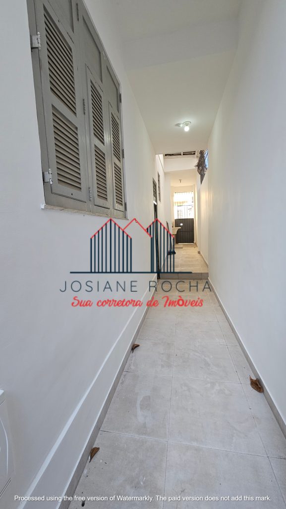 Venda/Locação!! Casa com 4 Quartos, Varanda e 2 Vagas no Grajaú!!! Próximo ao Largo Verdun!!