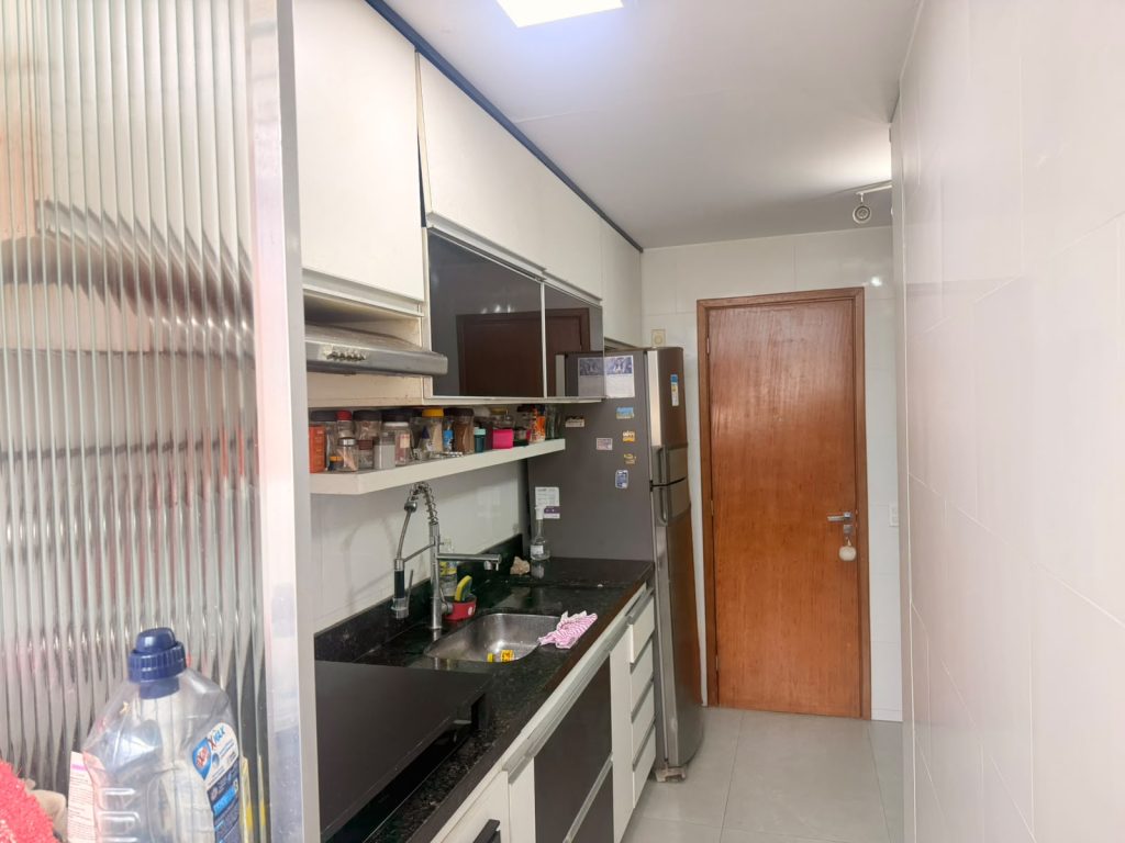Apto. 2 Quartos, varanda e vaga à Venda em Vila Isabel!! Próximo a Praça Barão de Drumond!!!