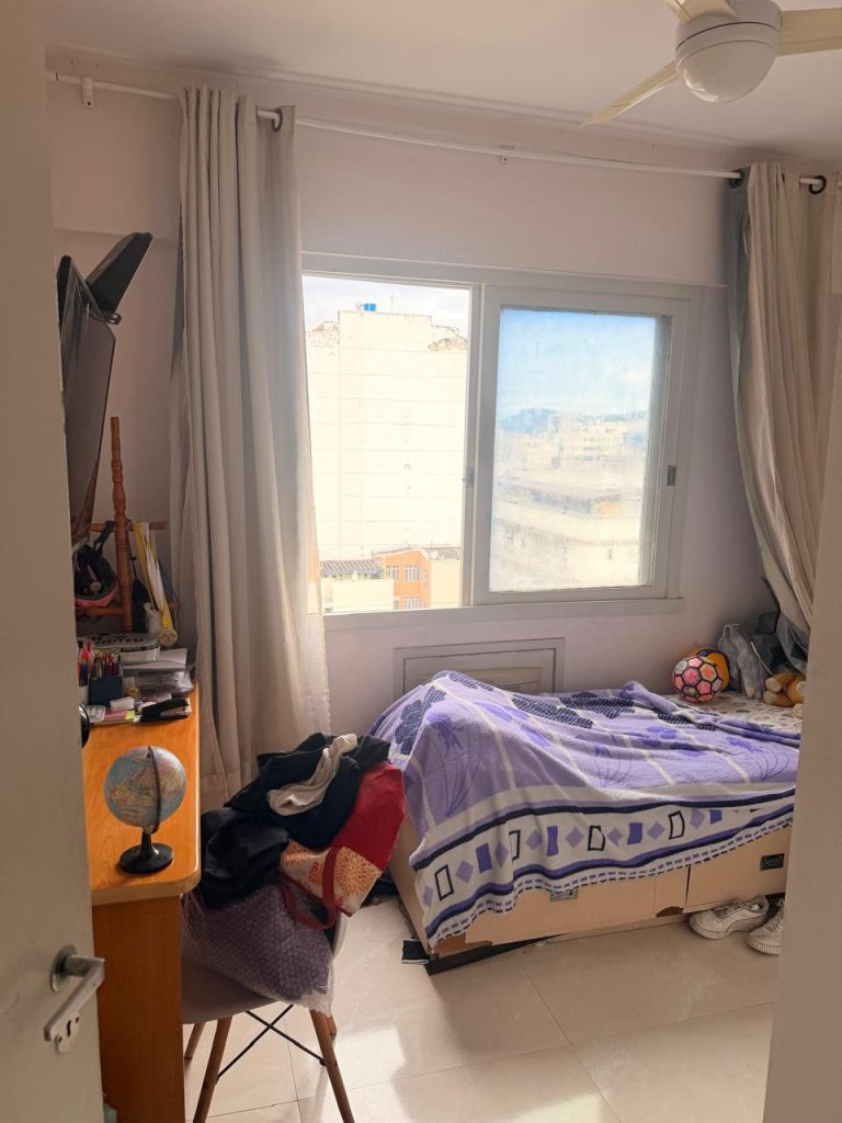 Apto. 2 Quartos, varanda e vaga à Venda em Vila Isabel!! Próximo a Praça Barão de Drumond!!!